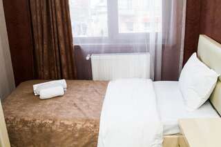 Отель Hotel Old Avlabari Тбилиси Трехместный номер Делюкс-5